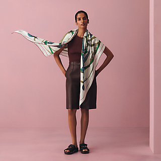 トライアングル ジェアン 《朝の散歩》 | Hermès - エルメス-公式サイト